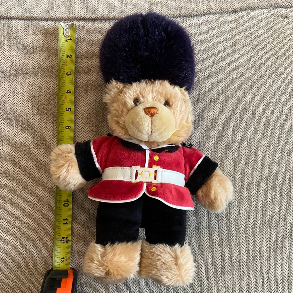 Hamleys Of London British Guard Beefeater 13” Plush Bear Stuffed Animal Doll